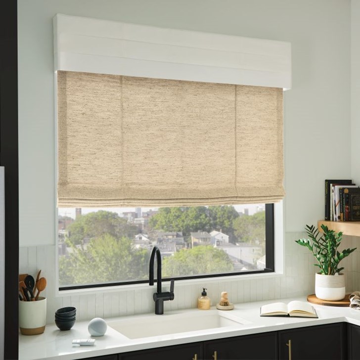 Shown in color Graceful Beach Flats 1690 with Cordless Lift