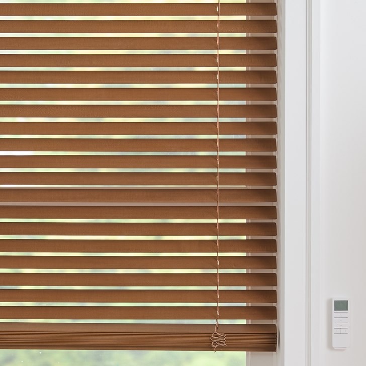 Color: Mink 130; Lift and Tilt: Motorized; Slats: Rounded Corners; Valance: 4 Inch Cord