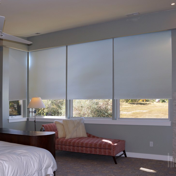 Color: Standard White