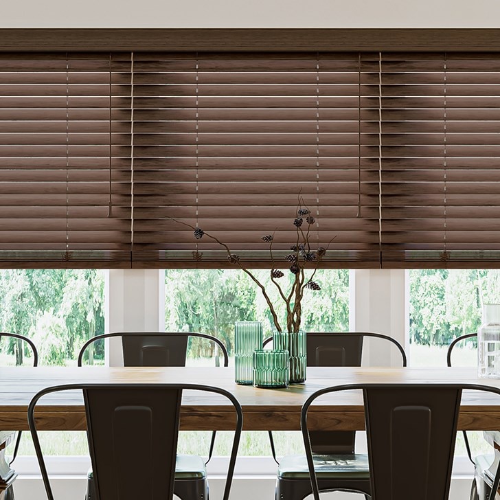 Color: Realgrain Cedar; Headrail: 3on1 and Modern Valance