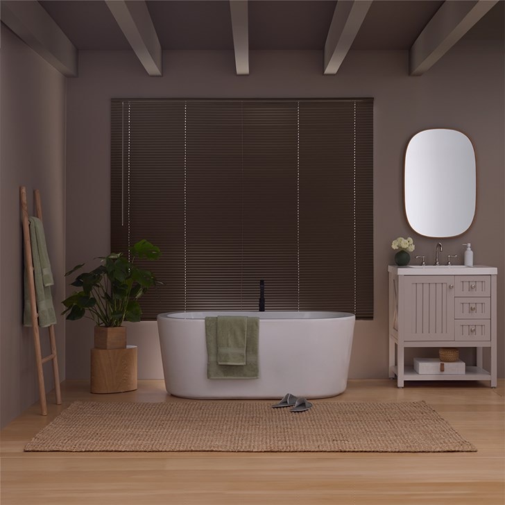 Color: Dark Chocolate 662