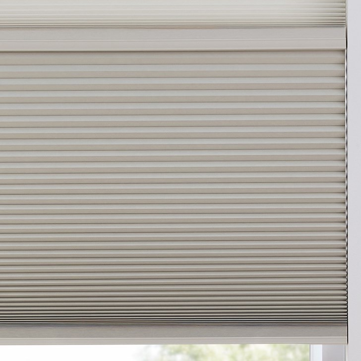 Color: Linen 1G070; Lift: Day and Night; Light Control: Light Blockers