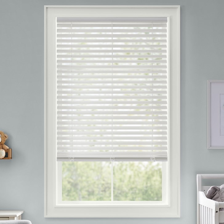 Color: White; Lift: Cordless